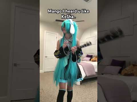 Hi Mango 🥰 #vocaloid #hatsunemiku #miku #cosplay #silly #ashwolf323