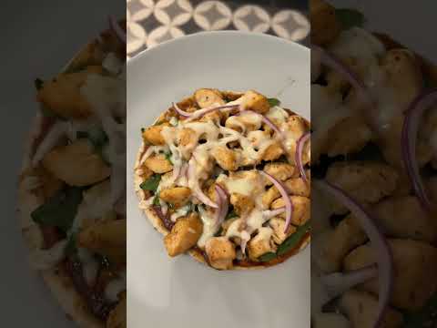 HIGH PROTEIN BBQ RANCH CHICKEN PIZZA #recipe #healthyrecipes #healthypizza #pizza #homecook