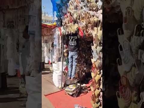 Hyderabad charminar street shopping🛍️💸#youtubeshorts #hyderabad #charminar