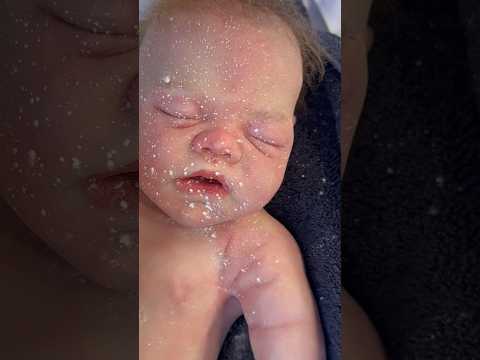 Silicone Baby Emma Star getting powdered #siliconebaby #fullbodysiliconebaby #rebornbaby #aliyah