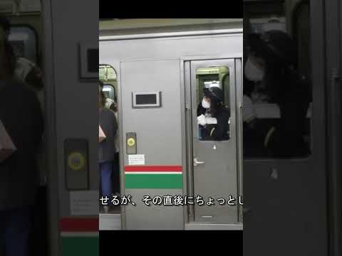 女性車掌がドアを閉めた後におばさん乗客が「無理ですか？」と質問する。仙台駅で帰宅ラッシュを撮影していたら偶然に撮影できた。