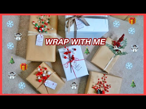 WRAP CHRISTMAS PRESENTS W/ ME | VLOGMAS DAY 14