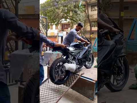 সপ্ন একদিন সবার পুরোন হবে 💛💛 #bike #unloading #video #motorcycle