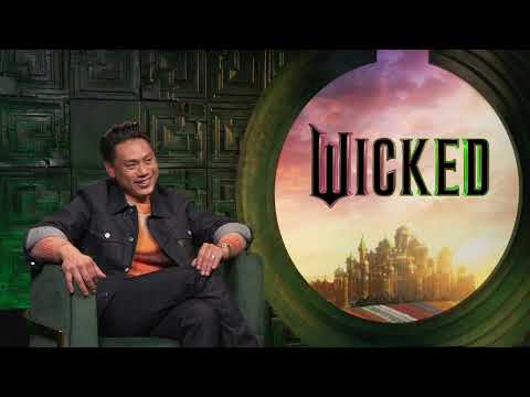 Wcked - itw Jon M  Chu (Official video)