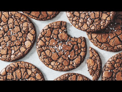 Epic Trial and Error.. The Perfect Brownie Crinkle Cookies!