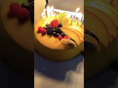 Mango Mousse Cake from Porto’s for Moms Birthday #cake #bakery #dessert #sweets #spongecake #foodie