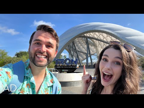 Walt Disney World Vlog | Day 2 | Magic Kingdom & Wilderness Lodge Tour | Adam Hattan