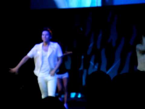 [Fancam] 17062011 Kim Hyung Jun Singapore Fan Meet - U R Man