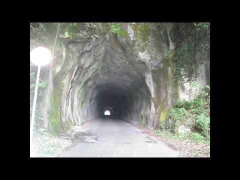 トンネルのある風景3