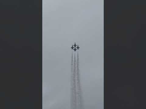 Awe-inspiring US Air Force Thunderbirds at Battle Creek Field of Flight Air Show in Michigan!