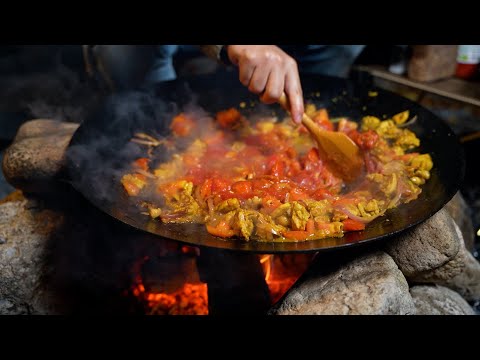 🏕이런 캠핑요리는 어디서도 볼 수 없습니다🔥솥뚜껑 인도커리 & 산 속에서의 제빵 🥖 [Camping in 무릉도원🍁]