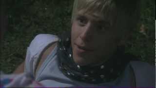 Dale and Maxxie Kiss - Skins