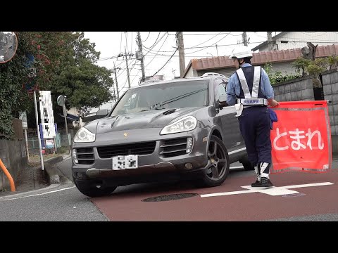 通学路と分かっていても抜け道のスクールゾーンに違法進入する悪質違反者を一網打尽!!キャパを遥かに超えた通行禁止違反検挙の瞬間10連発!!