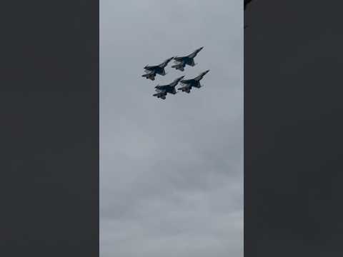 Awe-inspiring US Air Force Thunderbirds at Battle Creek Field of Flight Air Show in Michigan!