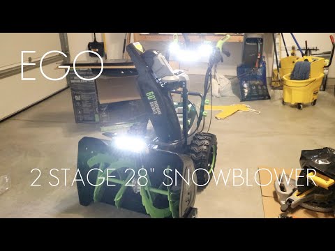 EGO 28" 2 Stage Snow Blower SNT2807 / SNT2800 - BIGGEST Battery Snowblower to Date! - REVIEW PART 1