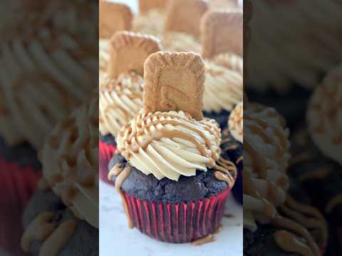 Calling all biscoff lovers! Biscoff chocolate cupcake recipe is in my I’ll Bring the Cake cookbook!