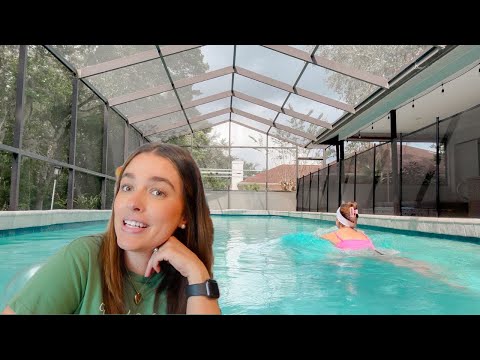 Days In The Life | A Cold Fall Swim, Target Run, Hurricane, & Fav Pregnancy Coffee Smoothie