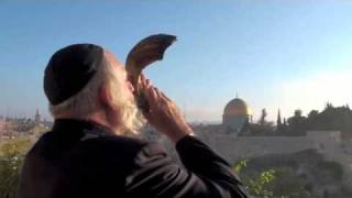 Jerusalem Shofar at Sunrise - Amazing