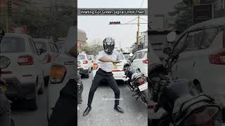 Vaathi Coming - Master | Thalapathy Vijay | Anirudh | Subodh Londhe HelmetGuy | Traffic Signal Dance