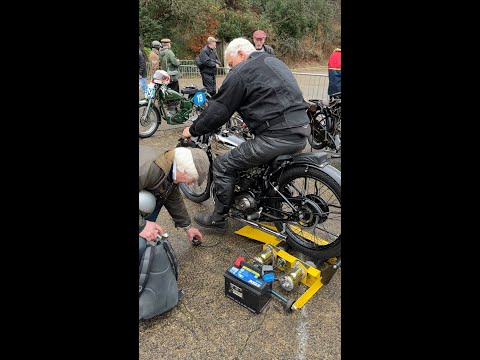 Shed built AJS 1000cc V-twin - start up