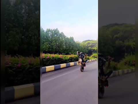 Pulsar ns 200 #Wheeliestunt  whatsapp status  #YouTubeshorts 💪💪😱 #shorts