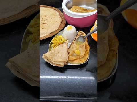 Bhog ki tayyari #thali #bhogthali #lunchthali #vegthali #puranpoli #puranpolithali #shortsviral