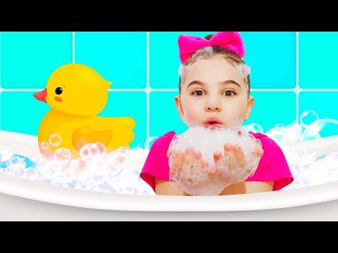 Bath Song + If You`re Happy an You Know It and more Kids Songs and Nursery Rhymes - Nick and Poli