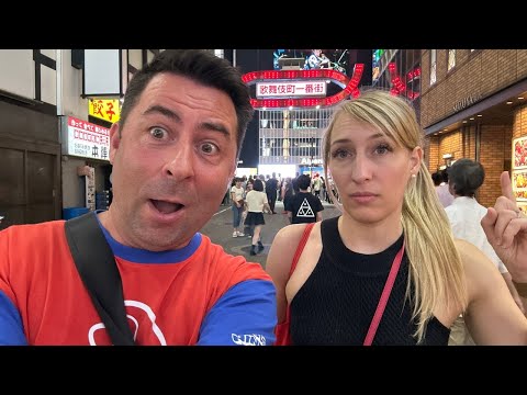 walking around Kabukicho Tokyo's dirty neighbourhood ft @OrientalPearl