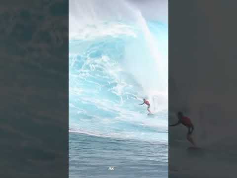 JAWS ALL TIME DEEP BARREL RIDE - ALBEE LAYER #Shorts