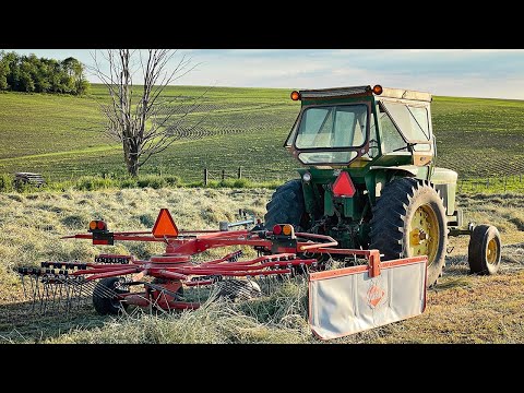 Using The New Rotary Rake - KUHN GA 4230 T