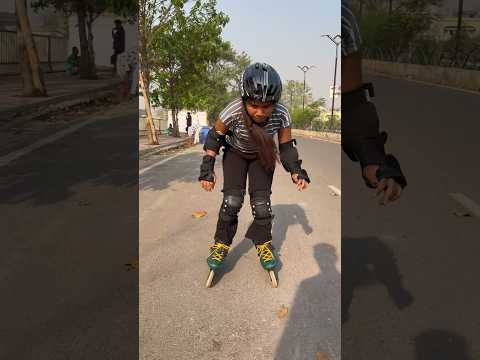 #vairal #inshort #tranding #skating #inlineskating #reaction #balurghat #skatinggirltamanna