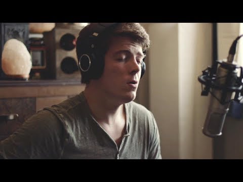 Fly Me To The Moon - Frank Sinatra (Acoustic Cover by Chase Eagleson)