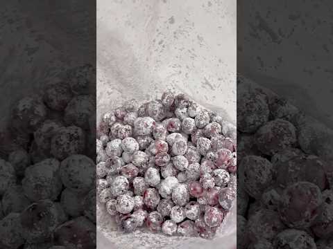 YOU NEED TO TRY THESE VIRAL CANDIED CRANBERRIES #snack #recipe #holiday