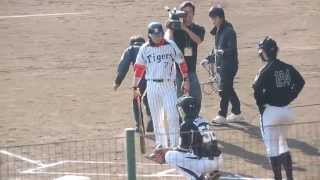 2014.11.22　甲子園　ファン感謝デー　今成選手の西岡選手ものまね