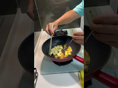 【豆腐料理】金沙豆腐 #點開下方顯示完整資訊有完整食譜 #豆腐料理 #金沙豆腐 #家常菜