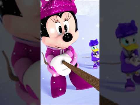 Minnie, Mickey, Daisy and friends get together on Christmas Day! 🎄🎶 #MinniesBowToons #Disneyjr.