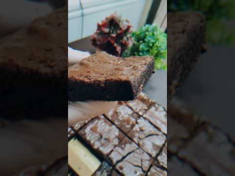 best fudge brownies ever.. #cake #shortsvideo #chocolate #brownies