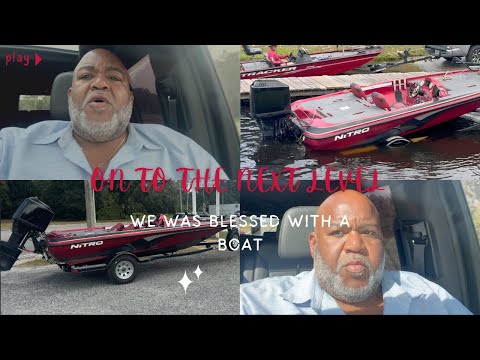 WE WAS BLESSED WITH A BOAT#fypyoutube #boat #boatlife #blessed #blessings #explorepage