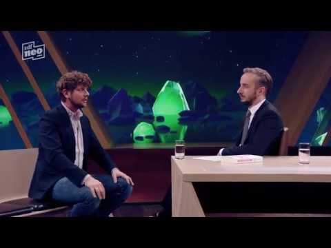 Philipp Möller bei NEO MAGAZIN ROYALE - Gottlos glücklich :)