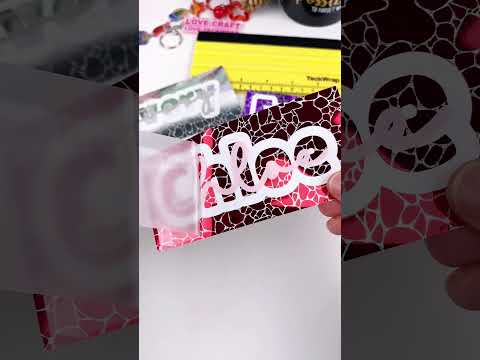 Make Name Stickers with Holographic Cobblestone Craft Vinyl #teckwrapcraft #diy #craft