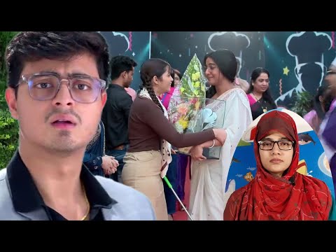 দীপার কুকিং কম্পিটিশনে সফলতা সেলিব্রেট করতে সূর্য ফুলের বুকে হাতে দাঁড়িয়ে রইলো। | Anurager Chhowa