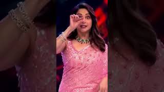 Madhuri Dixit Chane Ke Khet Mein song par dance || #whatsappstatus #shortvideo 💯💯🥰🥰💯