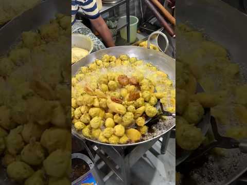 અમદાવાદ ની Best Place For મીક્ષ ભજીયા  #bhajiya #bhajiyarecipe #trending #shorts #viralvideo #gujju