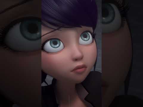 Marinette y Adrien están enamorados... Bueno, es complicado... 🙄 #miraculous #lasaventurasdeladybug