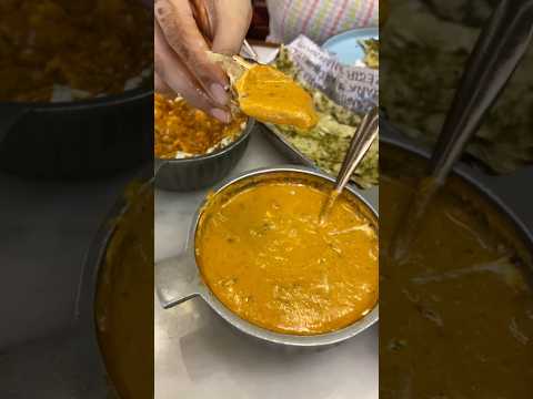 My fav combo these days!💖 #dalmakhani #northindianfood #desikhana #garlicnaan #dalmakhni #ytshorts