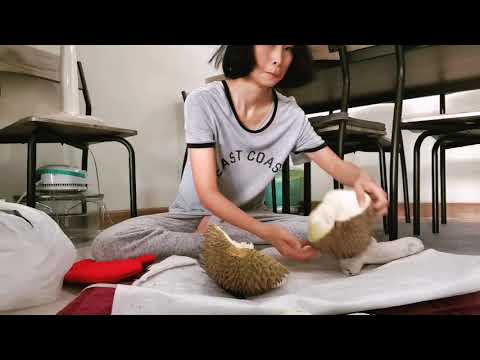 How to peel Durian?