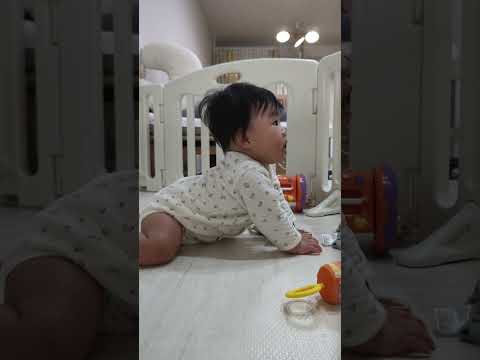 顔を上げられるようになった０歳児【239Days】 #baby