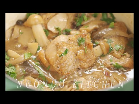 鸡肉嫩滑 汤汁鲜掉眉毛了【黑椒菌菇鸡排】