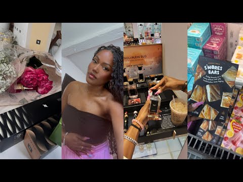 WEEKLY VLOG | TRADER JOES HAUL, INFLUENCER TIPS, SELF IMPROVEMENT, FRESH FLOWERS & MORE