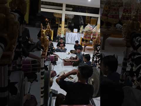 The youth practising gamelan #wonderfullindonesia #bali #gambelanbali